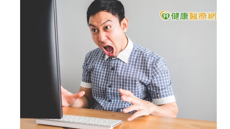 與主管不合快要內傷! 心理師傳授「向上管理法」3原則