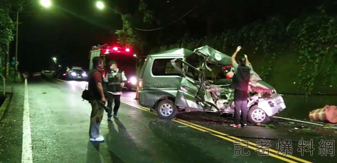 六龜新發大橋疑過彎不慎 工頭載工人赴聚會 酒駕自撞山壁雙亡 64 BCCE7027 274A 4648 A545 AEFB8AE18278 | 社會 社會 記者爆料網
