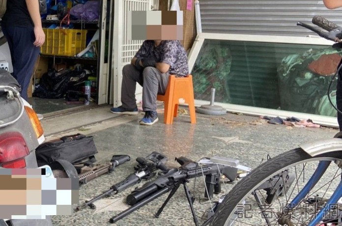 嘉義廟會爆炸案釀28傷 涉案男遭捕聲押 61 1 12 | 社會 社會 記者爆料網