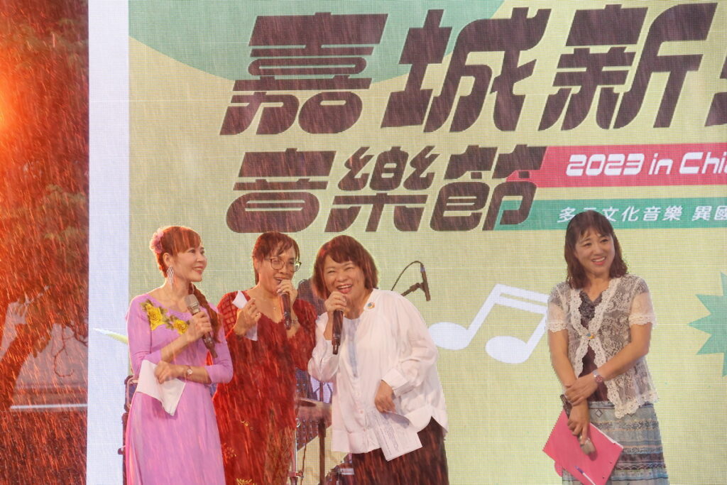 市長與兩位新住民主持人互動,主持人表示嘉義市溫暖熱情