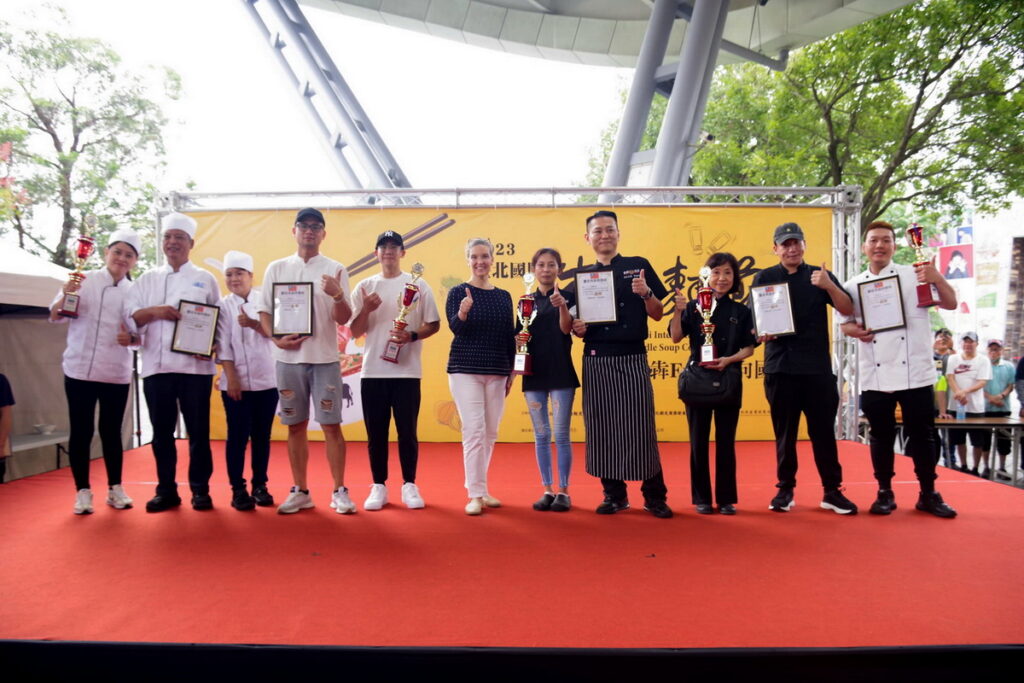 「鮮食組-紅燒」銀牌得主六里屯、喬家牛肉麵、飄香牛肉麵館、御真牛餐館、御饌臻品安和店