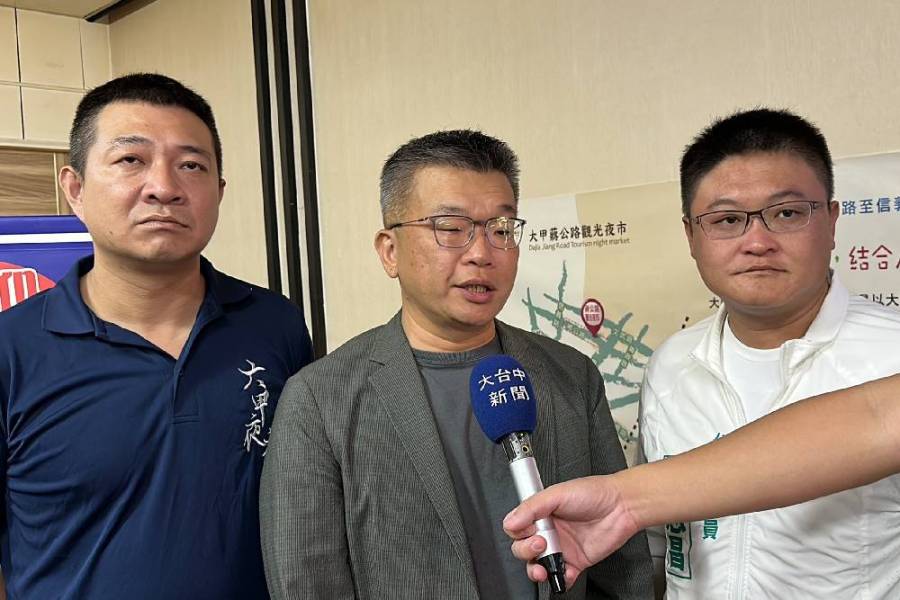 經濟部推全台亮點市集 蔡其昌:推動蔣公路夜市升國際級 204 經濟部推全台亮點市集 蔡其昌:推動蔣公路夜市升國際級 203