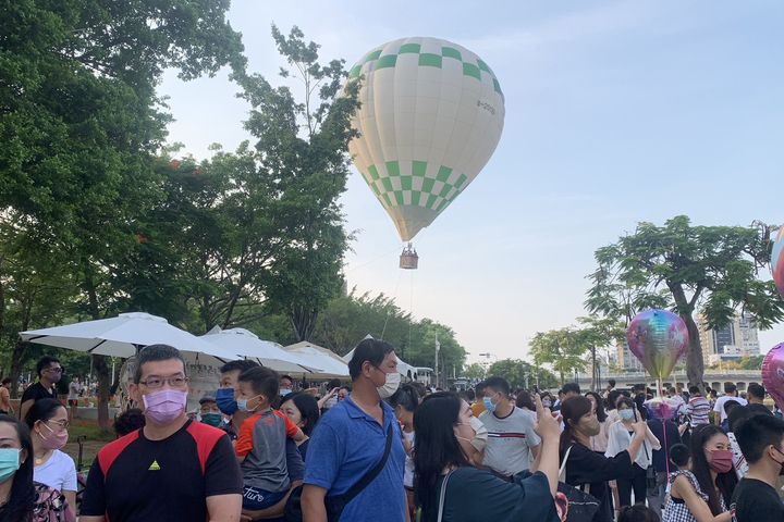國慶連假/「2023高雄愛.月熱氣球」10/9愛河升空 上午場加開名額