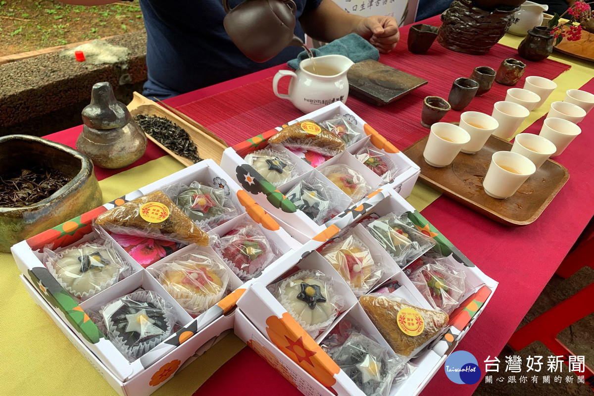 「茶來.茶趣.茶山行」規劃在地農創市集、客家風味茶點販售。