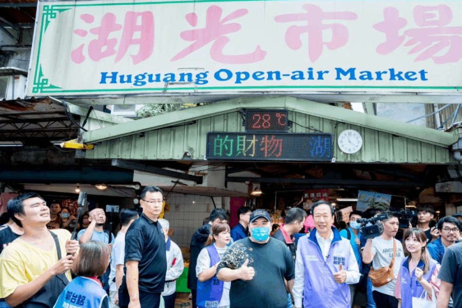 【有影】傾聽基層聲音!郭台銘走訪市場與蛋商交流 喊話農業部要改善 298 照片來源:郭台銘競辦