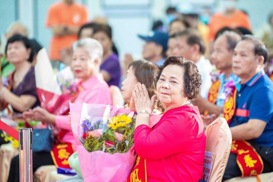 桃市中壢辦重陽敬老活動 表揚89位長青及敬老楷模 298 桃市中壢辦重陽敬老活動 表揚89位長青及敬老楷模 297
