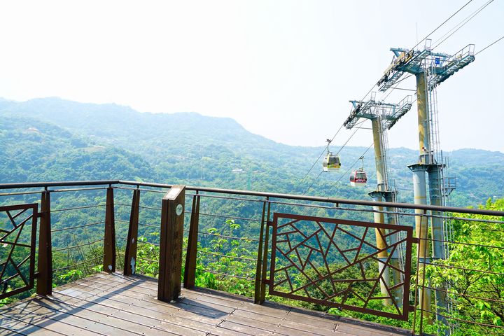 「綠光平台」可眺望貓空山區美景。 圖:臺北市政府觀光傳播局/提供