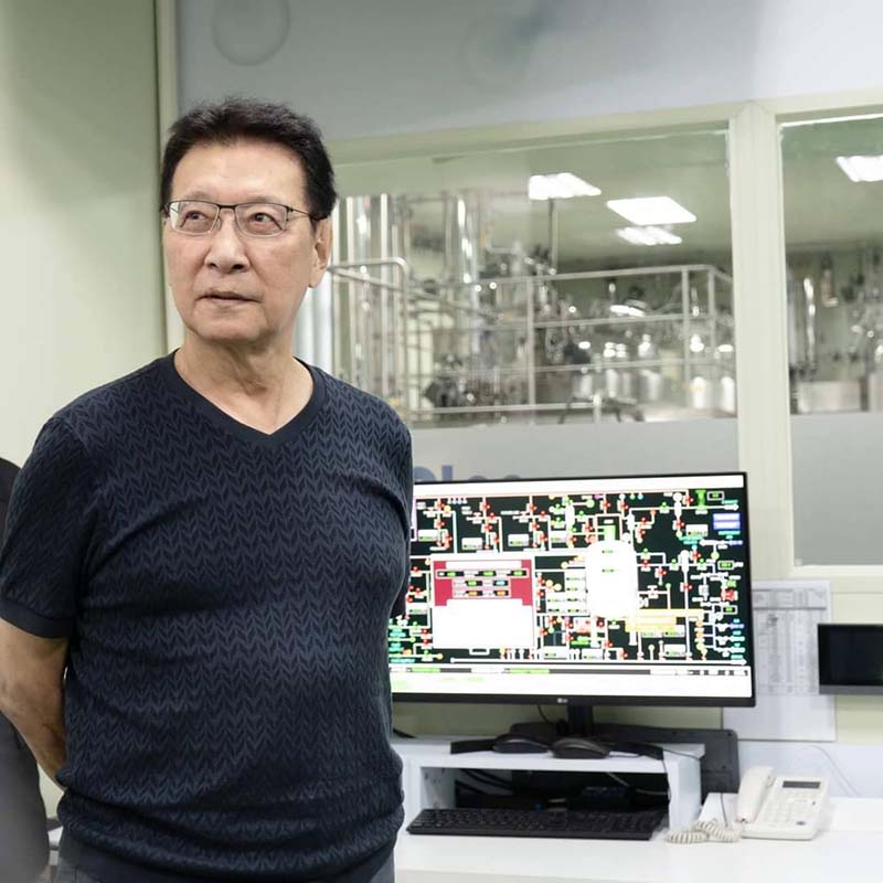 周玉蔻在民視指趙少康「拋妻棄子」,她和民視遭法院判賠220萬。圖/趙少康臉書