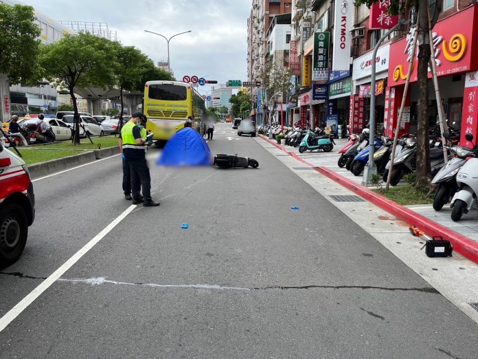 快訊/新莊騎士擦撞公車捲入車底 頭顱遭輾身亡 70 411 2 | 社會 社會 記者爆料網
