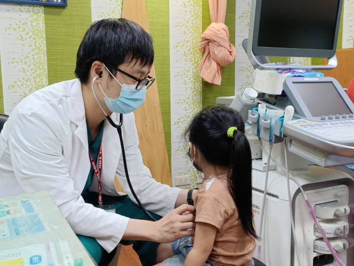 秋季4大兒童病毒來勢洶洶 兒科醫師憂心發燒、喘咳要警覺
