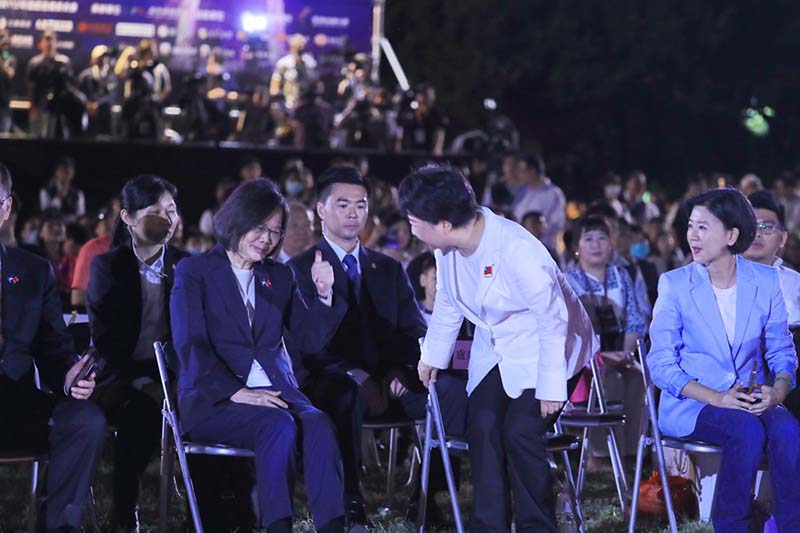 總統府出面抨擊,台中市政府承辦國慶焰火晚會當天晚間的狀況,確實造成民眾困擾。圖/引自台中市政府官網