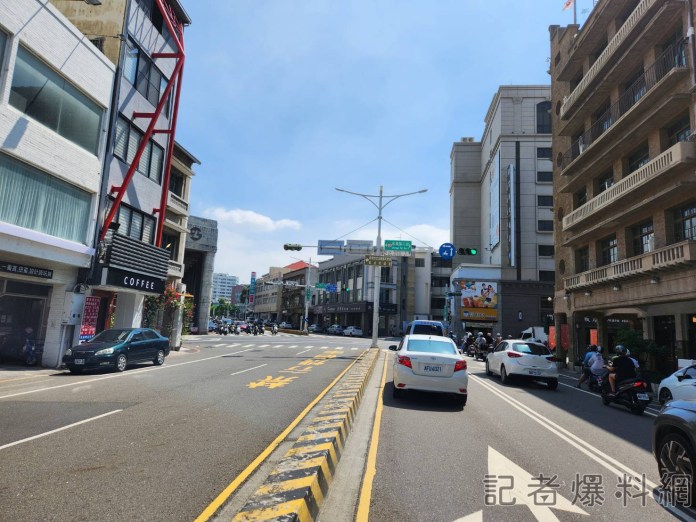 機車族看過來!台南「中正路、府前路」 試辦開放機車行駛內側車道及路口直接左轉 81 416954 0(中正路段共同) 0 | 生活 生活 記者爆料網