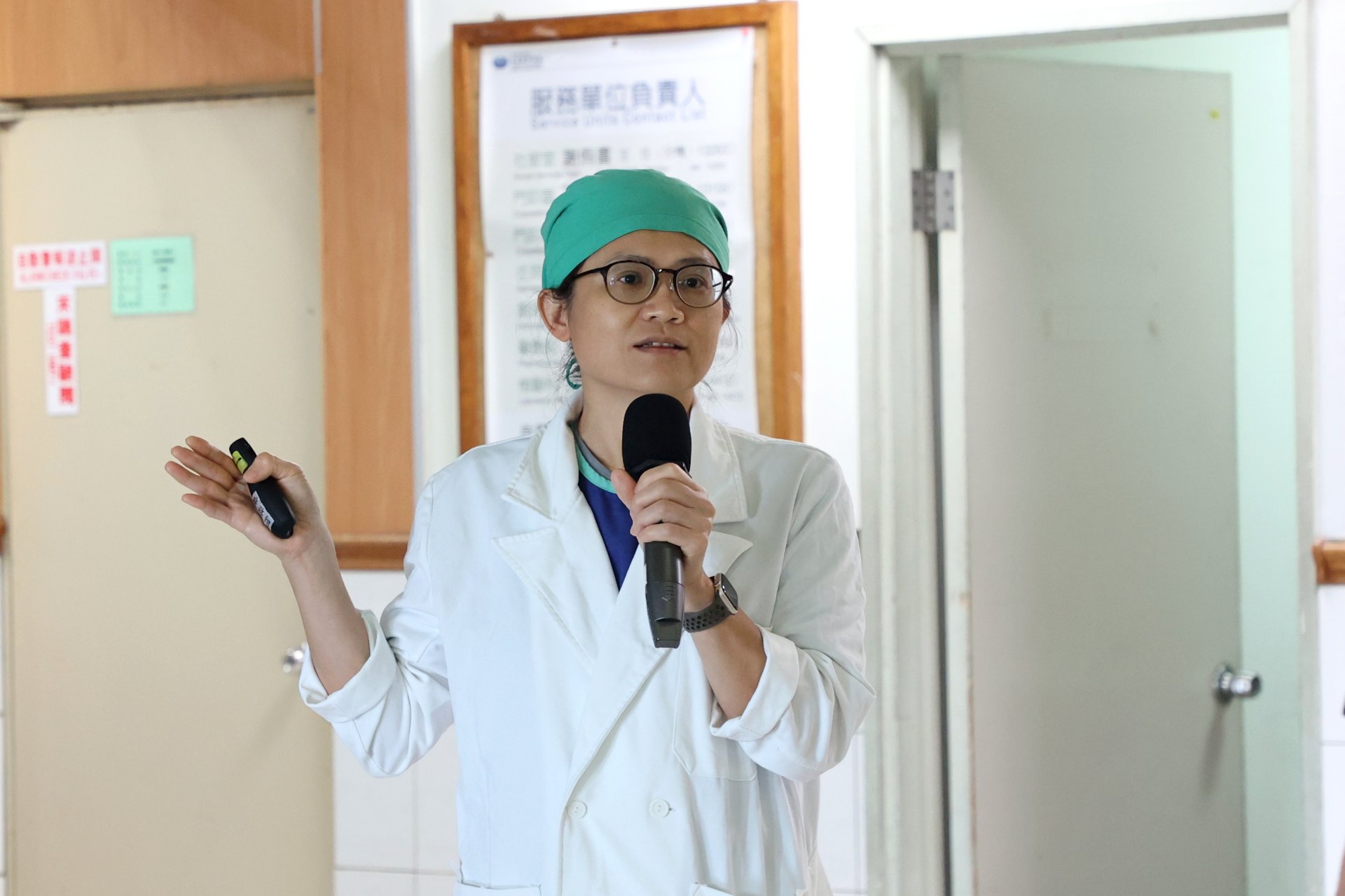 麻醉部心胸麻醉科主任李佳玲指出,不插管麻醉是相當精準的麻醉方式,不過術前必須經醫師詳細評估可行性。