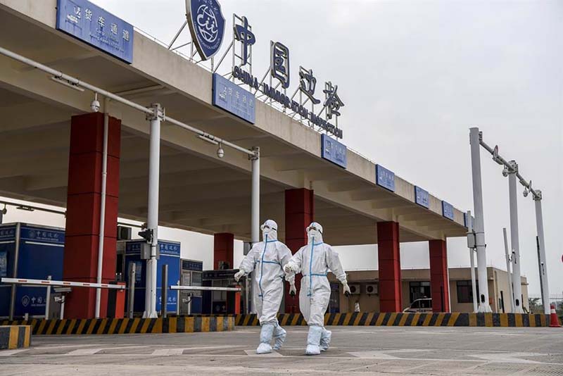 大陸海關總署發布最新兩岸貿易數據顯示,今年前三季兩岸貿易總值和去年同比下降14.6%。圖/新華社