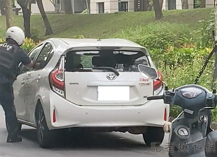 毒鴛鴦運毒滿街跑 警開2槍與熱心民眾合力攔下 69 1 25 | 社會 社會 記者爆料網