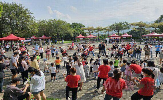 家扶台中發展學園沐愛市集 童樂動起來