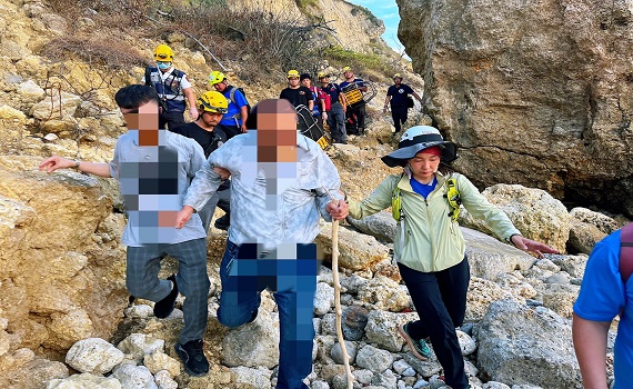 快訊/高雄柴壽山海岸午後西曬爆熱!2山友1暈倒1割傷