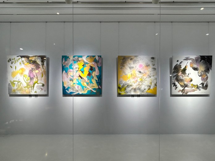 書寫筆畫躍動意象 許世芳個展「一念萬象」中友時尚藝廊開展 78 4 | 藝文娛樂 藝文娛樂 記者爆料網