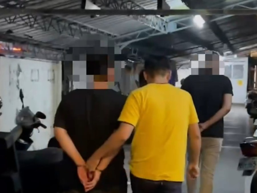 父投資虛擬貨幣疑遭詐360萬元 女報警埋伏逮兩詐欺車手 284 CNEWS204231015a03
