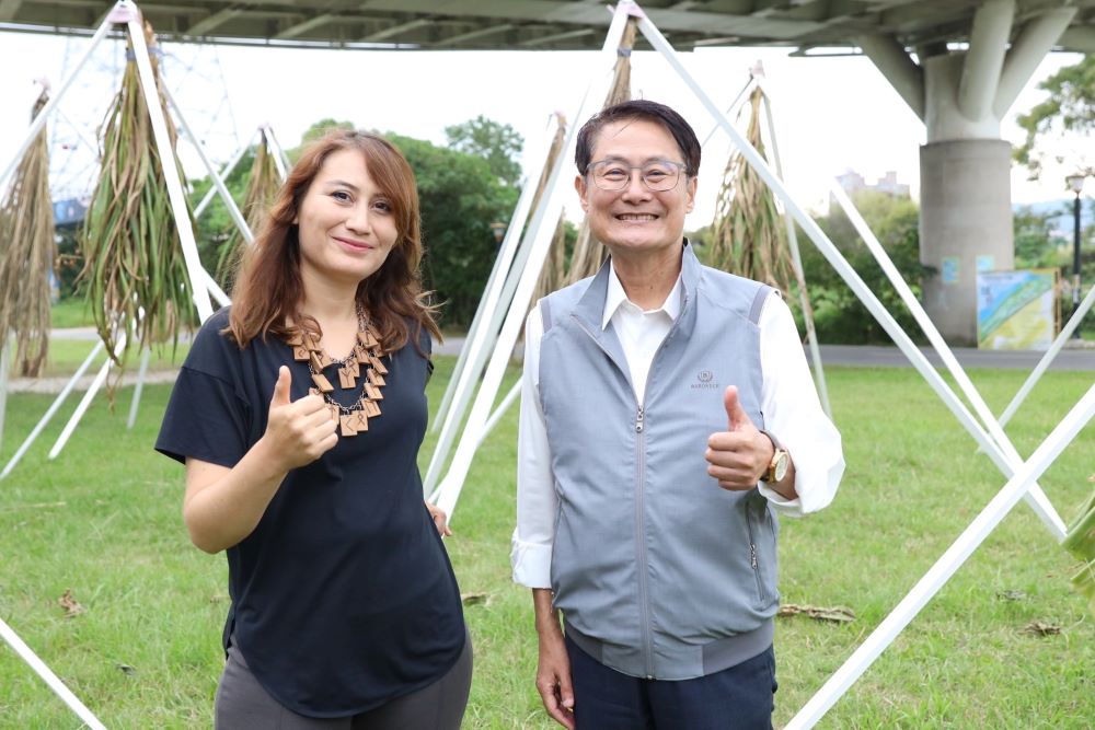 《圖說》墨西哥藝術家Lua Rivera運用植物風乾效果,以大尺度的形式呈現。〈高灘處提供〉