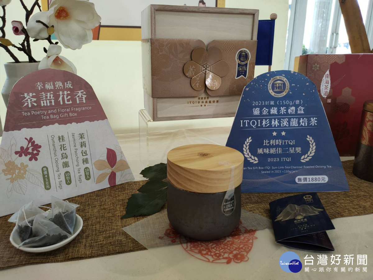 彰化金好禮入圍店家於現場設置快閃店,推薦彰化好食好物。圖/記者鄧富珍攝