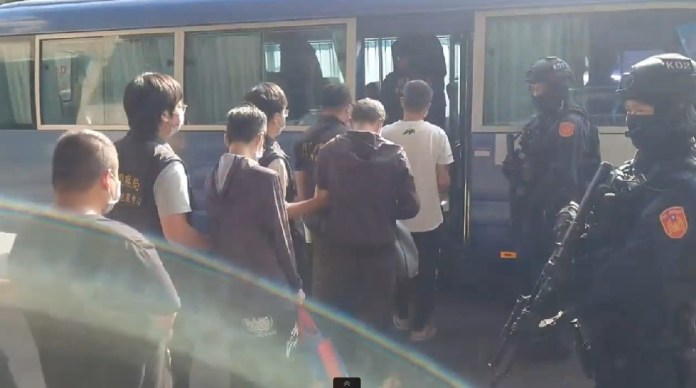 (查獲製毒工廠片)刑事局查獲近年最大規模製毒廠 毒品市價2億5千萬 65 | 社會 社會 記者爆料網