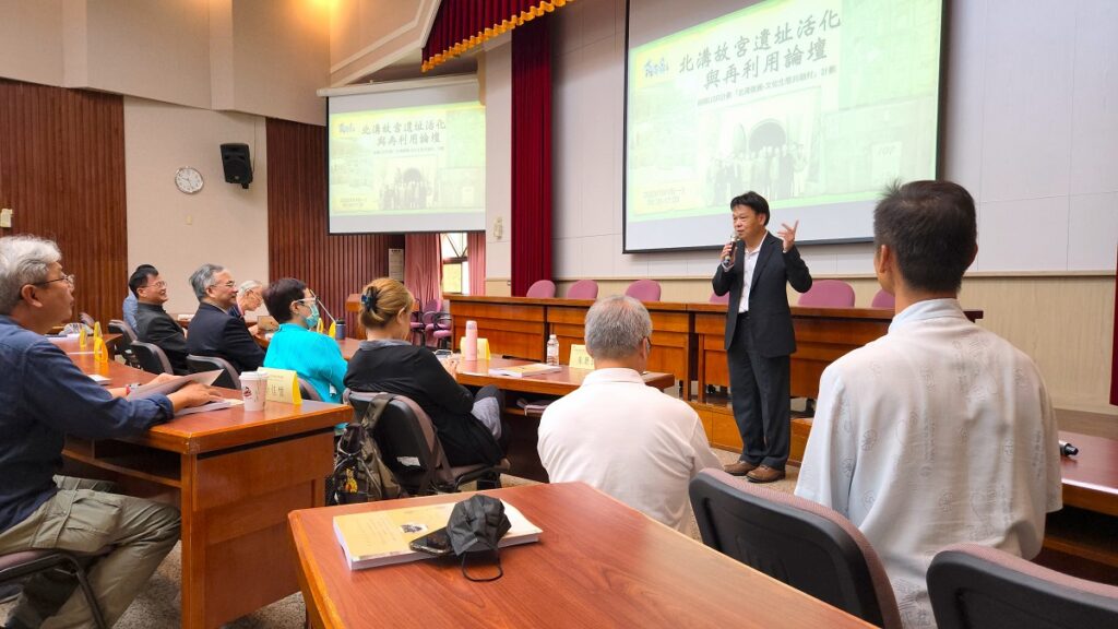 臺中市政府文化局副局長曾能汀致詞。(圖/陳惠玲攝影)