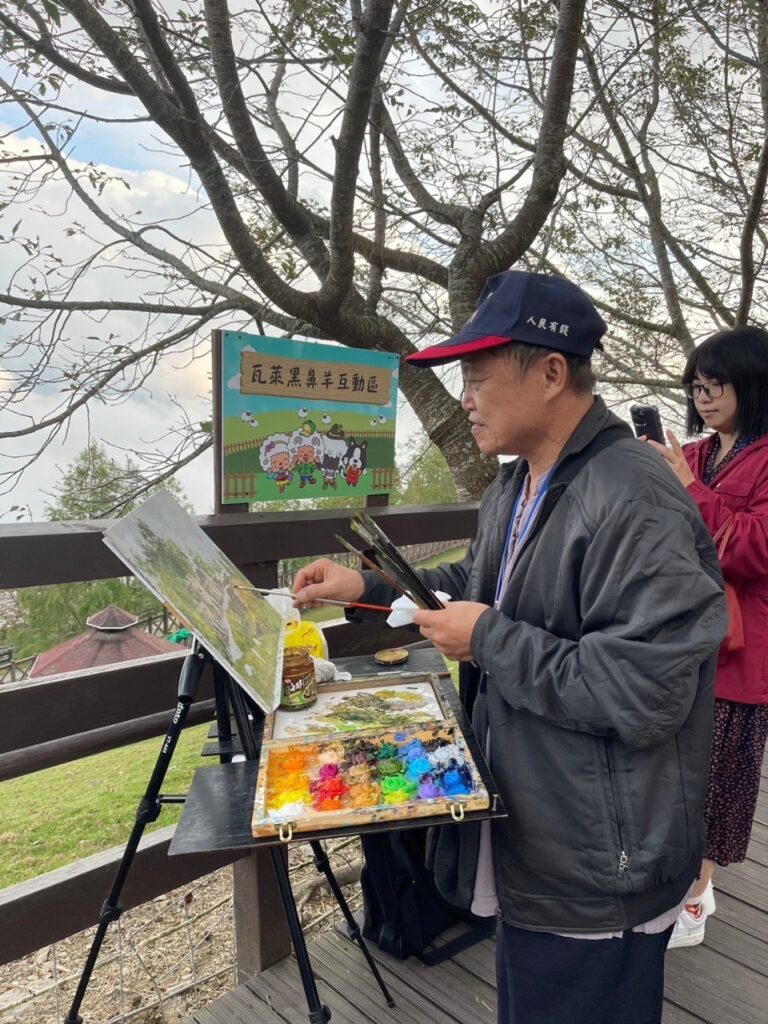 榮民藝術家於清境農場藝術創作,將清境的美躍然紙上