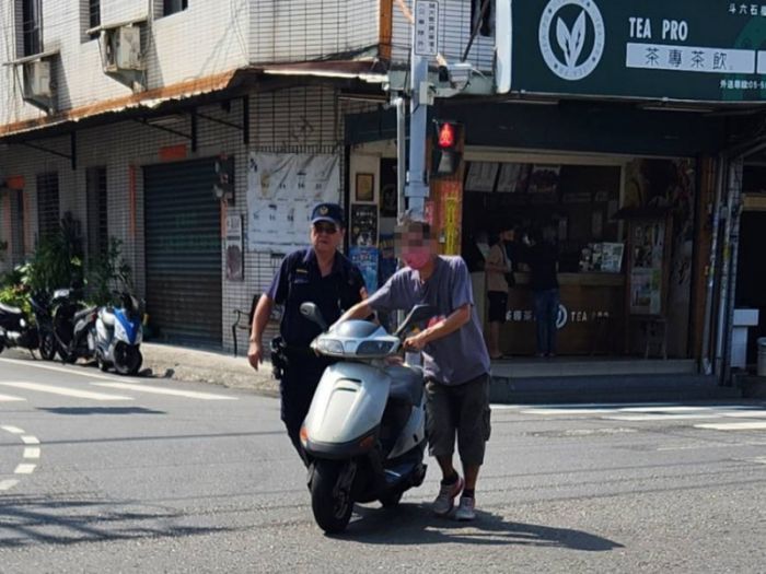 機車拋錨動彈不得 榴中警熱心找救星