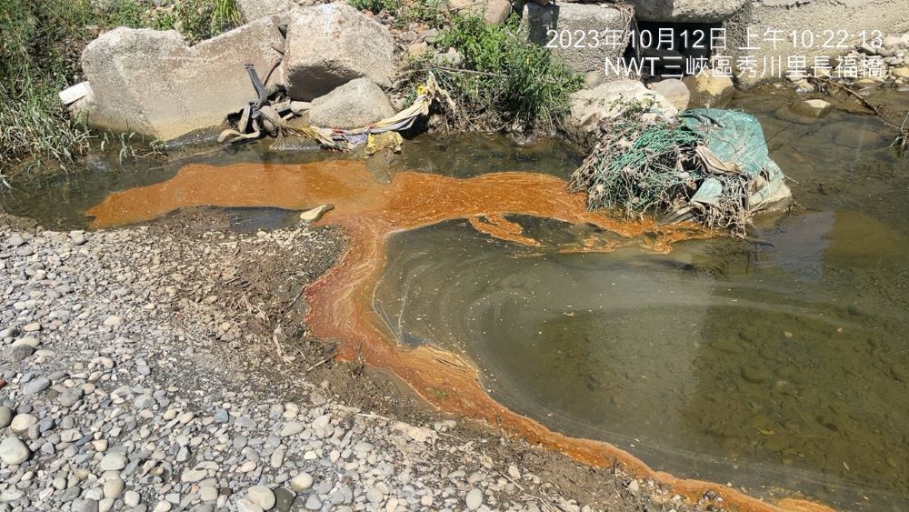 最高可罰600萬  新北查獲廢食用油再利用工廠排放廢油污