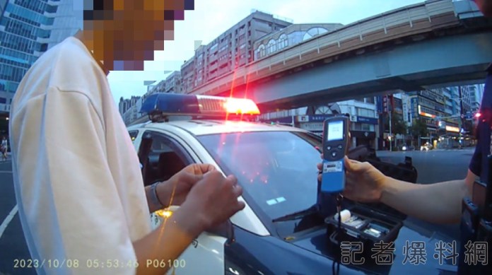 23歲男入伍前夕酒駕被攔 飄散酒味卻甩鍋給後座女友秒被警打臉 67 S 5759099 | 社會 社會 記者爆料網