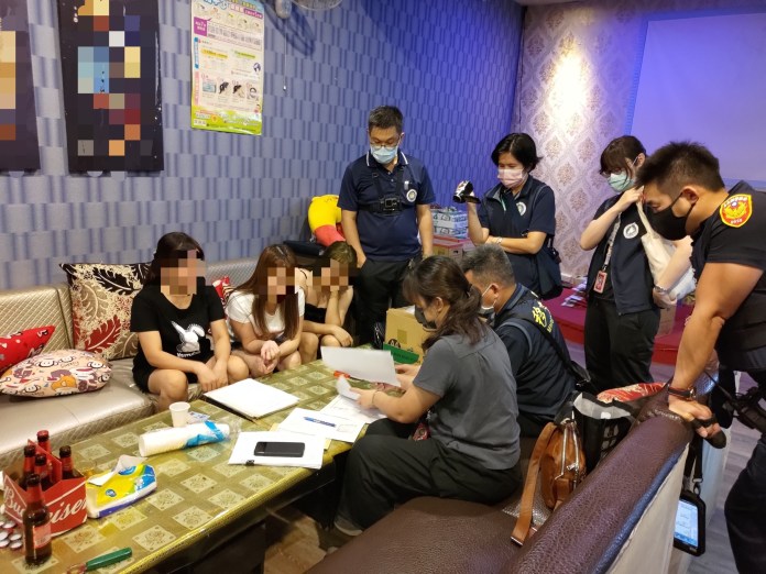 馬伕太像「肯尼」遭移民署鎖定 害逾期越籍女子陪酒.性交易遭查獲 70 B22CE59F B5E7 454C AB4F 4429CC18DA1B | 社會 社會 記者爆料網