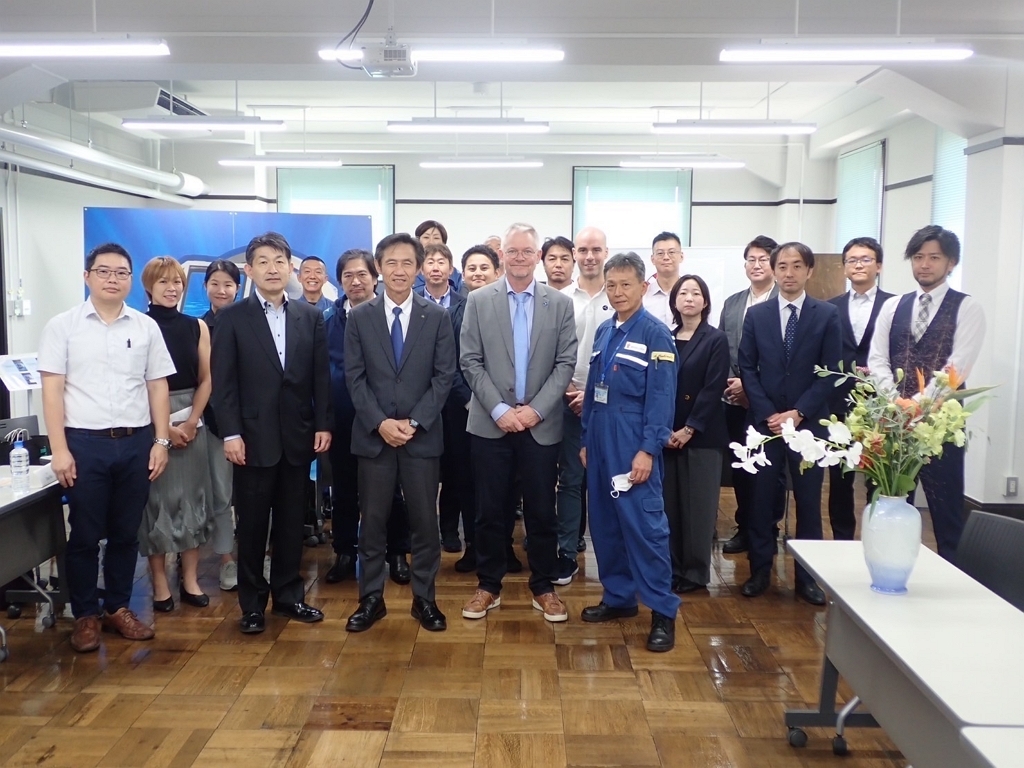 GWO、ClassNK、NSTC、TIWTC與眾日本訓練中心代表合影(圖：臺灣港務公司)