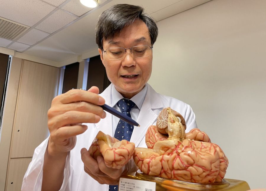 前世法老王?台男遊埃及不斷閃現「既視感」 罕見癲癇發作啦! 236 前世法老王?台男遊埃及不斷閃現「既視感」 罕見癲癇發作啦! 235