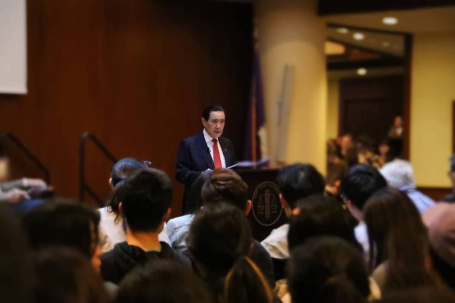 駁今日烏克蘭明日台灣 馬英九:兩岸不是兩個獨立國家 232 馬英九於美東時間16日下午,在美國紐約大學(NYU)發表演說