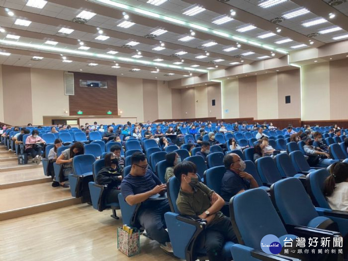 桃園市政府環境保護局舉辦「事業廢棄物申報實務說明會」。<br /><br />