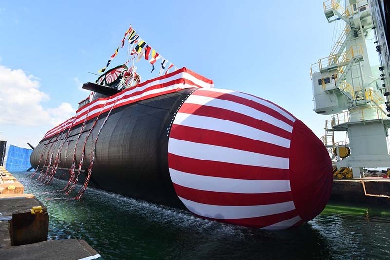 日本「大鯨級」柴電潛艦4號艦「雷鯨號」17日在神戶舉行下水儀式。圖/取自日本海軍自衛隊官網