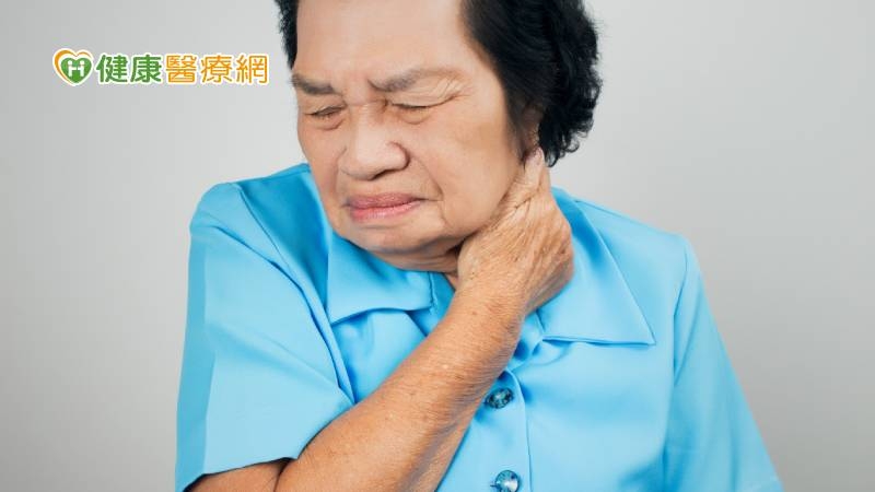 長新冠要當心 「肌張力不全症」肌肉痙攣好痛苦