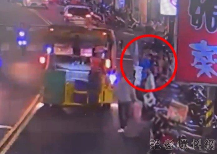 新北男亂丟草蓆出事了! 砸中清潔員還嗆聲"你會出事情"被告恐嚇送辦 65 亂丟草蓆,新北,恐嚇