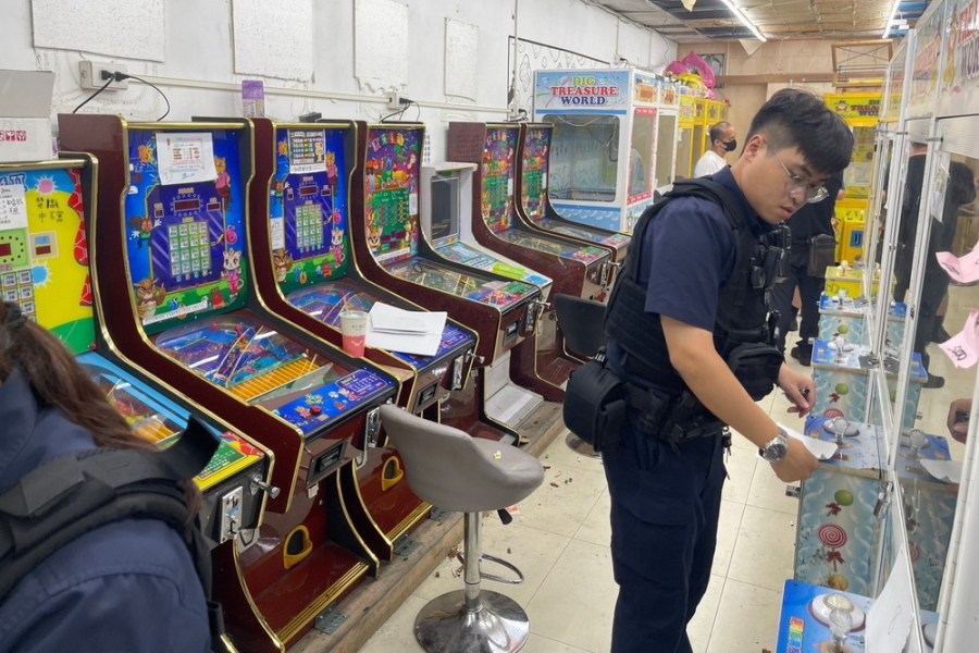 查選舉賭盤抓到娃娃機店 「只接熟客」仍被逮 220 查選舉賭盤抓到娃娃機店 「只接熟客」仍被逮 219