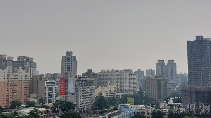 中部空氣品質紅色警戒!台中市天空一片霧茫茫 61 空氣品質 天空 霧茫茫