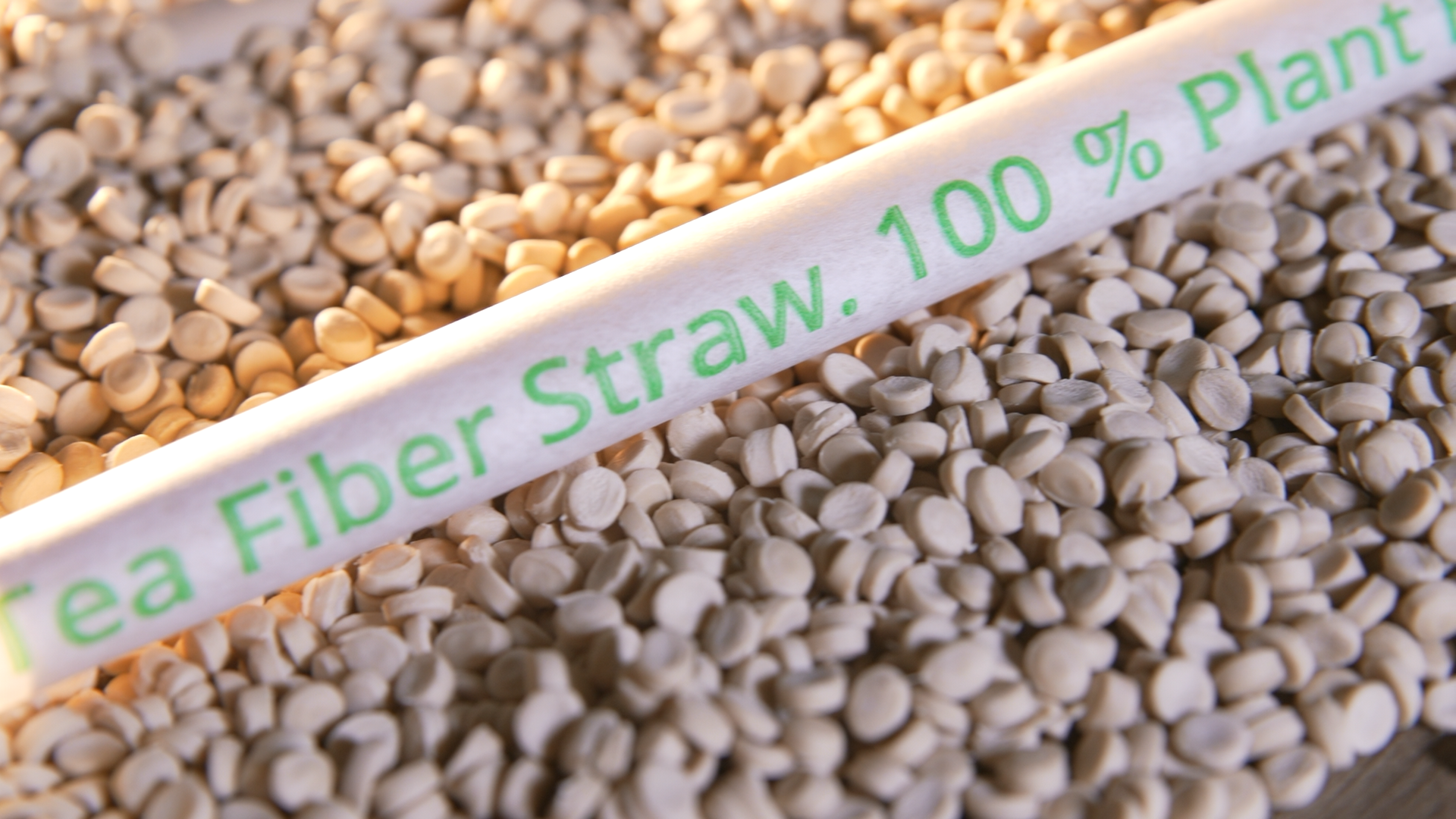 100%環保可分解的茶纖維吸管,保存期限可達18個月。(圖/毅達吸管提供)