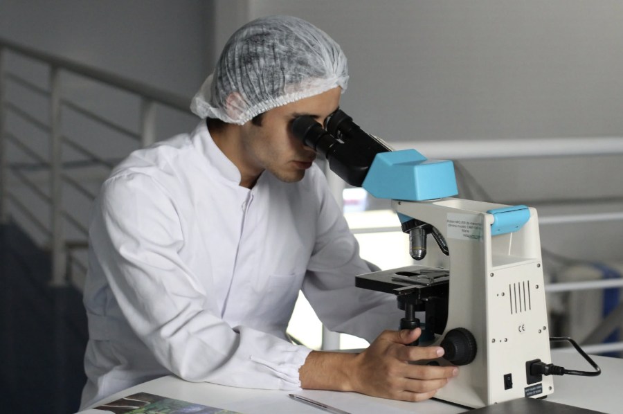 肝硬化病人發生肌少症怪「它」？ 北榮研究揪出三腸道細菌 245