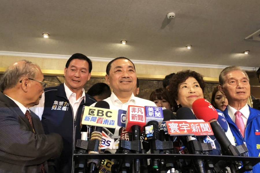陳建仁批影射造謠 侯友宜:行政院淪選舉操作機器 224 侯友宜19日接受媒體聯訪