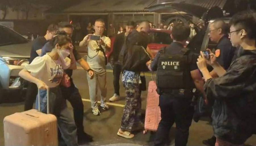 萬華分局上周三聯合友軍大舉掃蕩鑽石大樓淫窟。（記者林金聖翻攝）