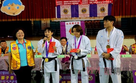 2023亞運空手道女子金牌谷筱霜、銀牌辜翠萍,以及優秀選手石政中,出席南光國小舉辦的反毒宣導活動。