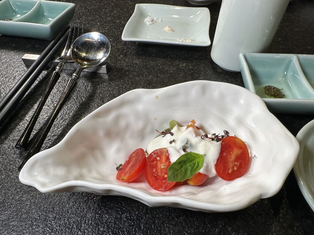 絲滑乳酪番茄 Stracciatella Cheese Rainbow Tomatoes