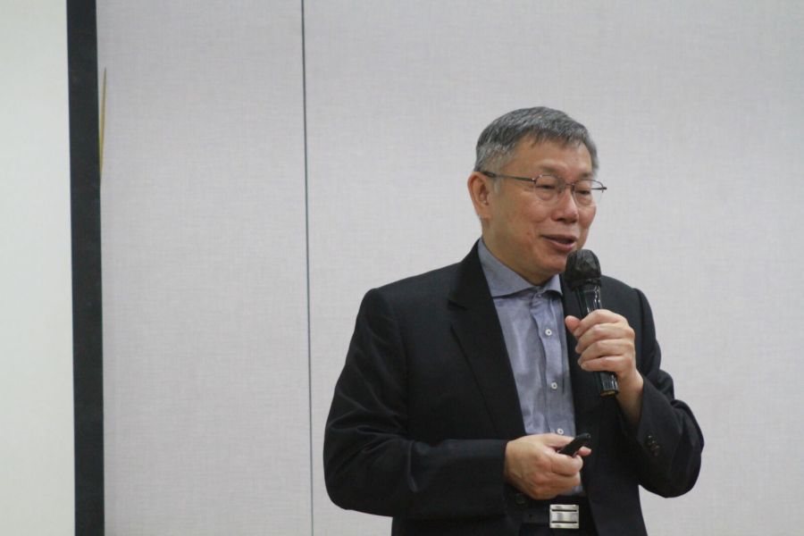【有影】見郭台銘聊什麼?柯文哲曝談話有趣:從AI、電動車到中共 228 民眾黨總統參選人柯文哲。(方炳超攝)