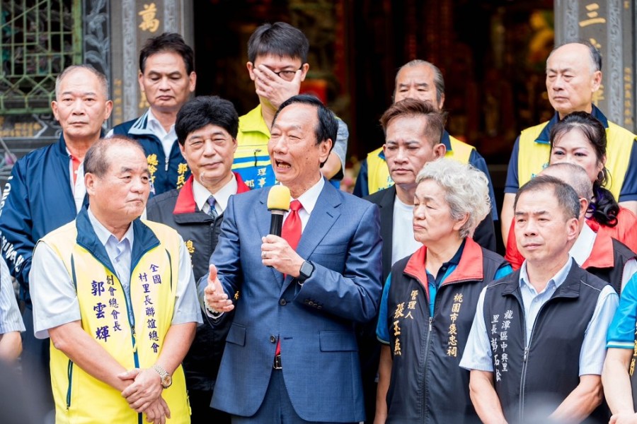 郭台銘推「優質長照五帖良藥」政見 強調讓「長輩尊嚴在地老化」 224 郭台銘推「優質長照五帖良藥」政見 強調讓「長輩尊嚴在地老化」 223