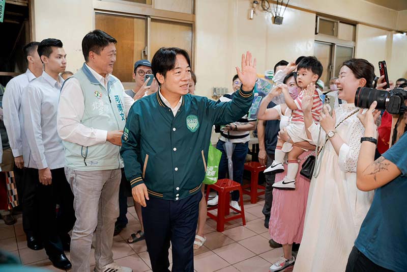 民進黨總統參選人賴清德表示,聯合政府是不得不的結果。圖/引自賴清德臉書